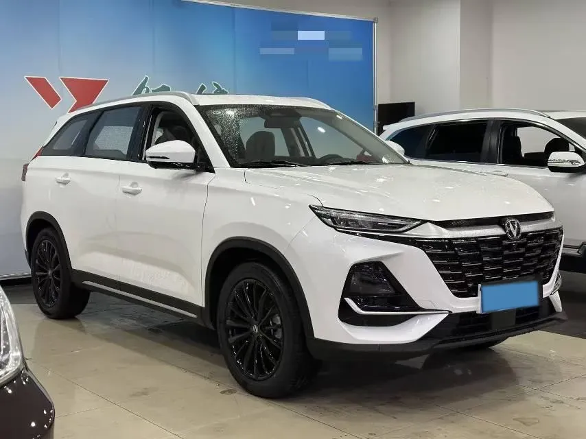 2025 ChangAn CS75 1.5T 188HP L4 7DCT,autocango,china used car exporter,china ev exporter,chinese used car exporter,chinese used ev exporter