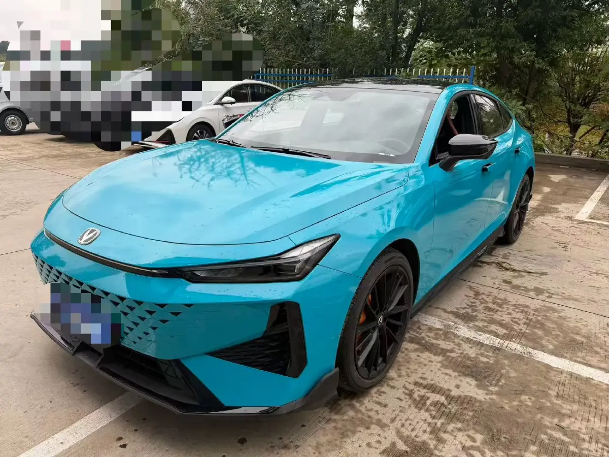 2023 ChangAn UNI-V 1.5T 188HP L4 7DCT