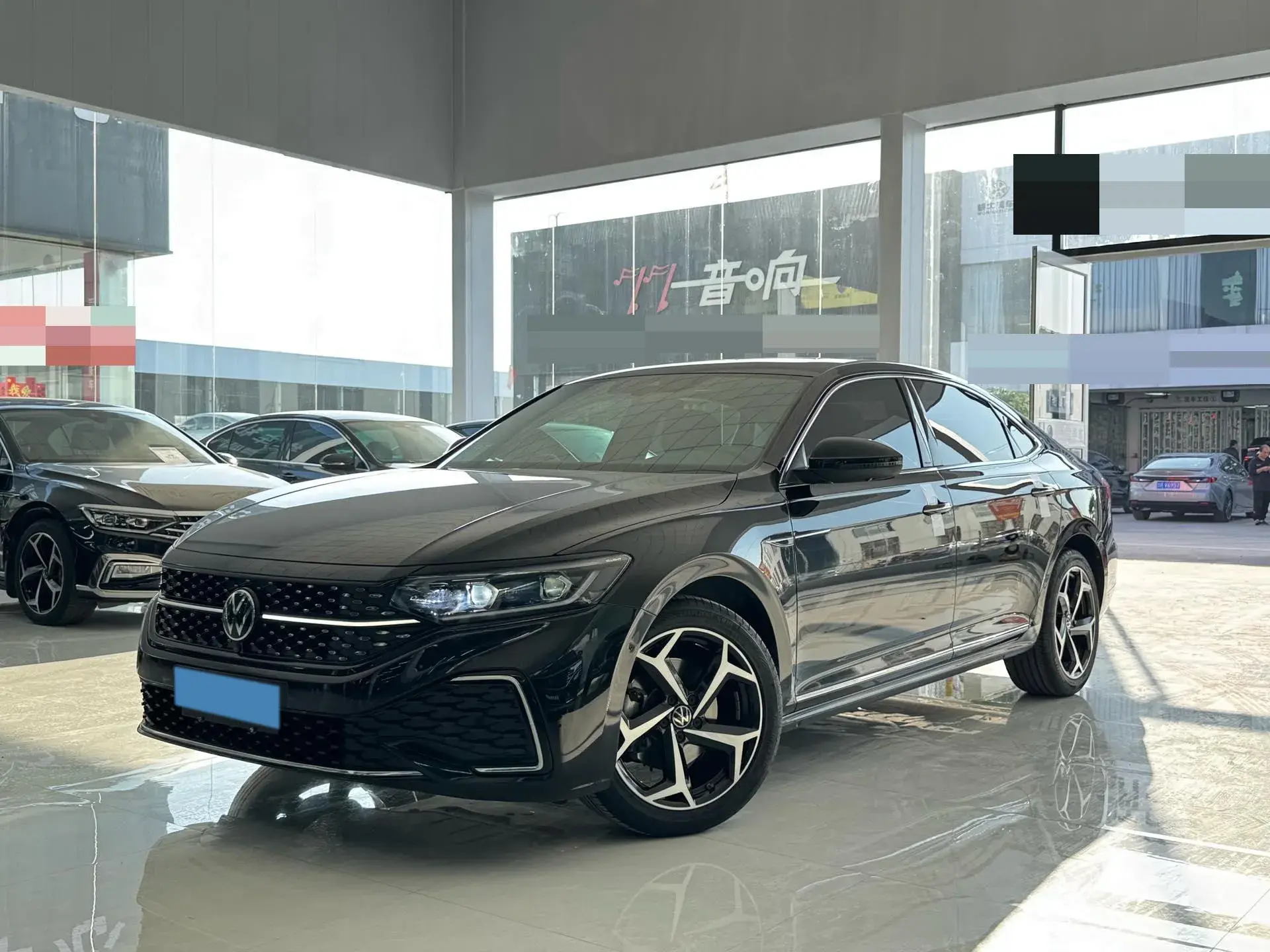 2023 VOLKSWAGEN PASSAT view 1