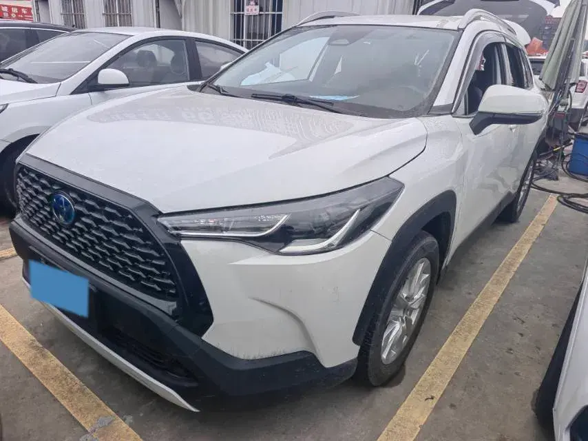 2023 Toyota Corolla Cross 2.0L 152HP L4 E-CVT Hybrid