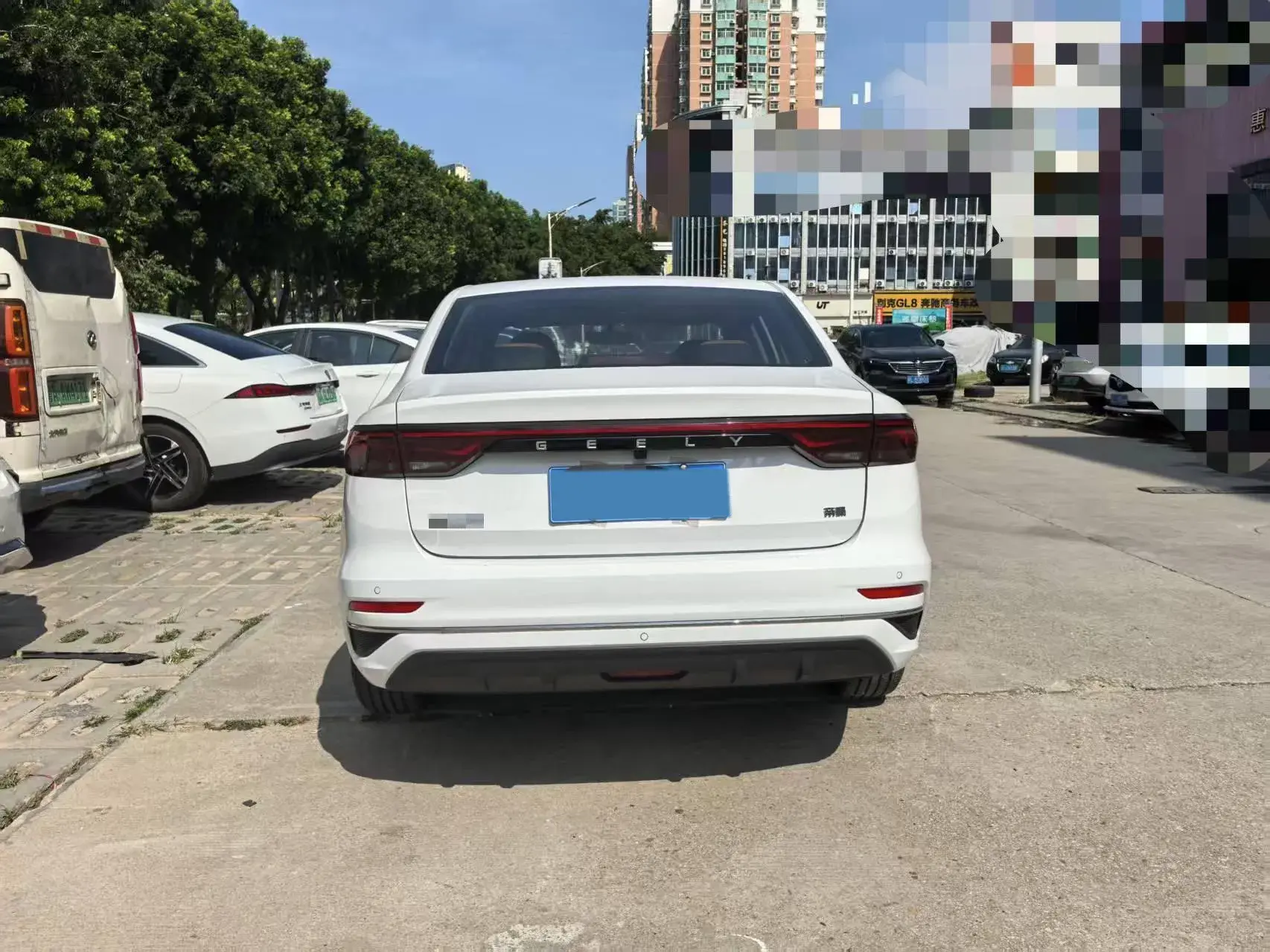 2023 GEELY EMGRAND thumbnail 4