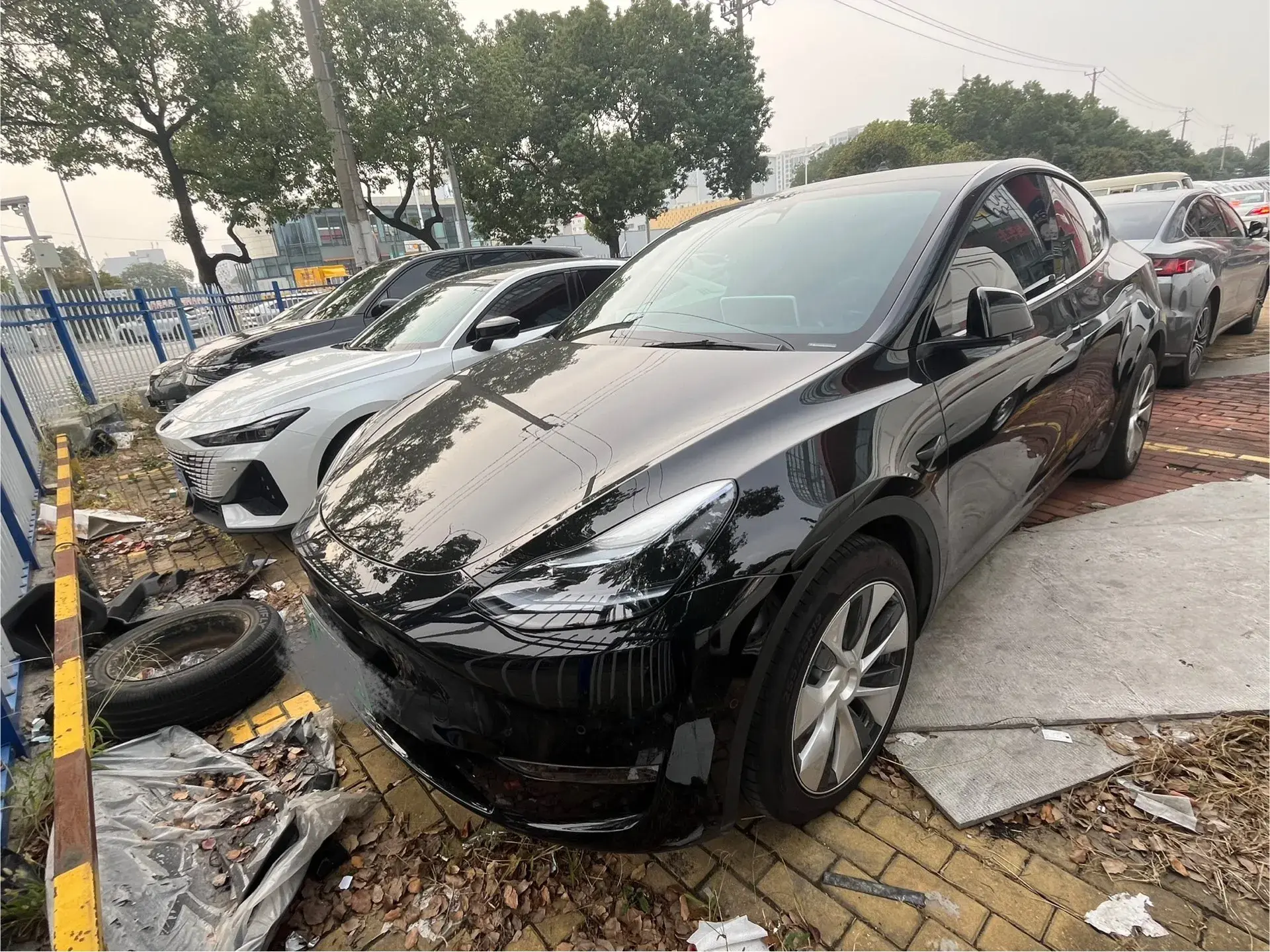 2022 TESLA MODEL view 1