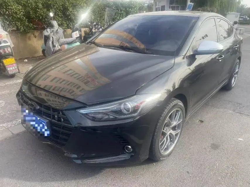 2019 Hyundai Elantra 1.4T 130HP L4 7DCT