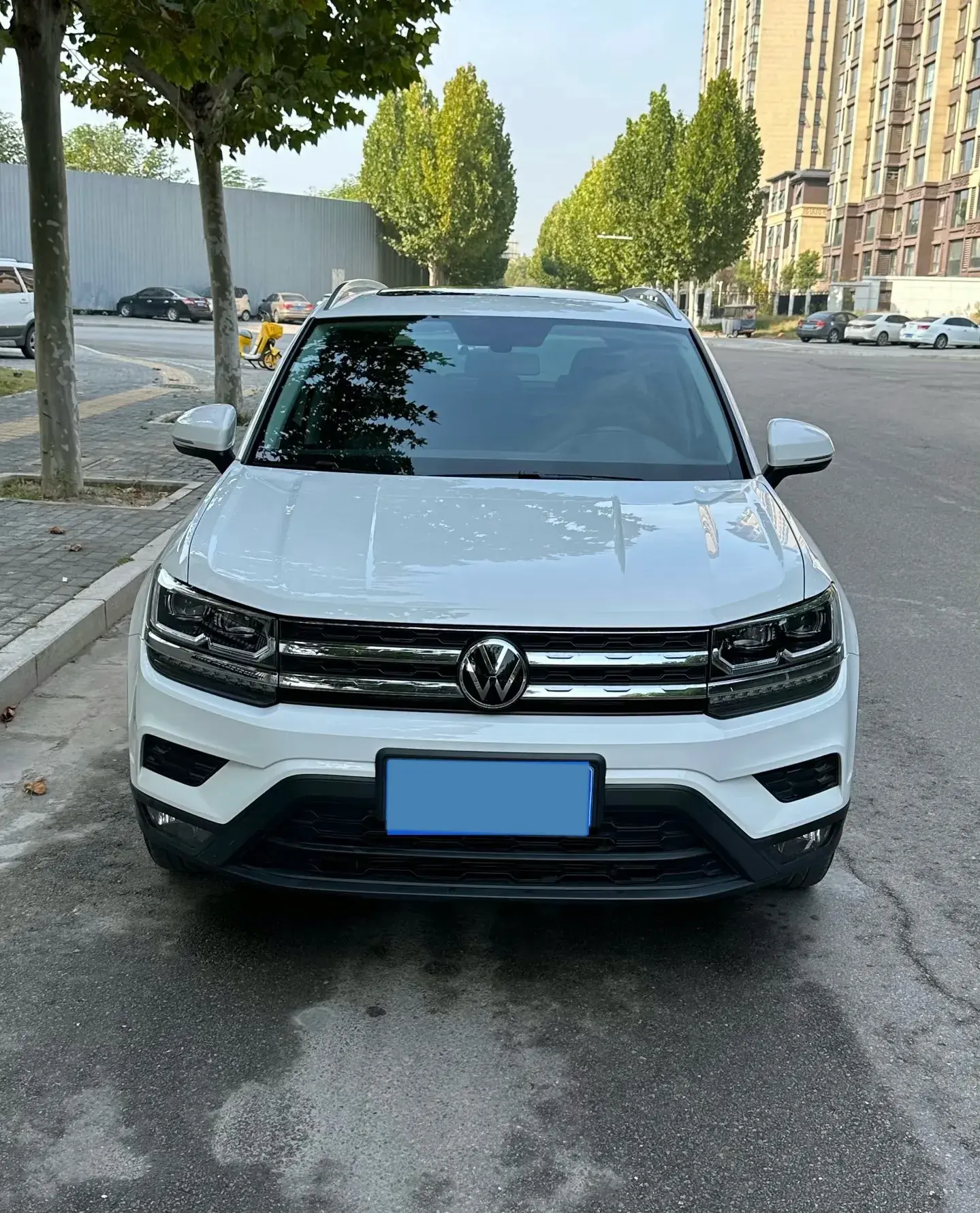 2020 VOLKSWAGEN THARU thumbnail 2