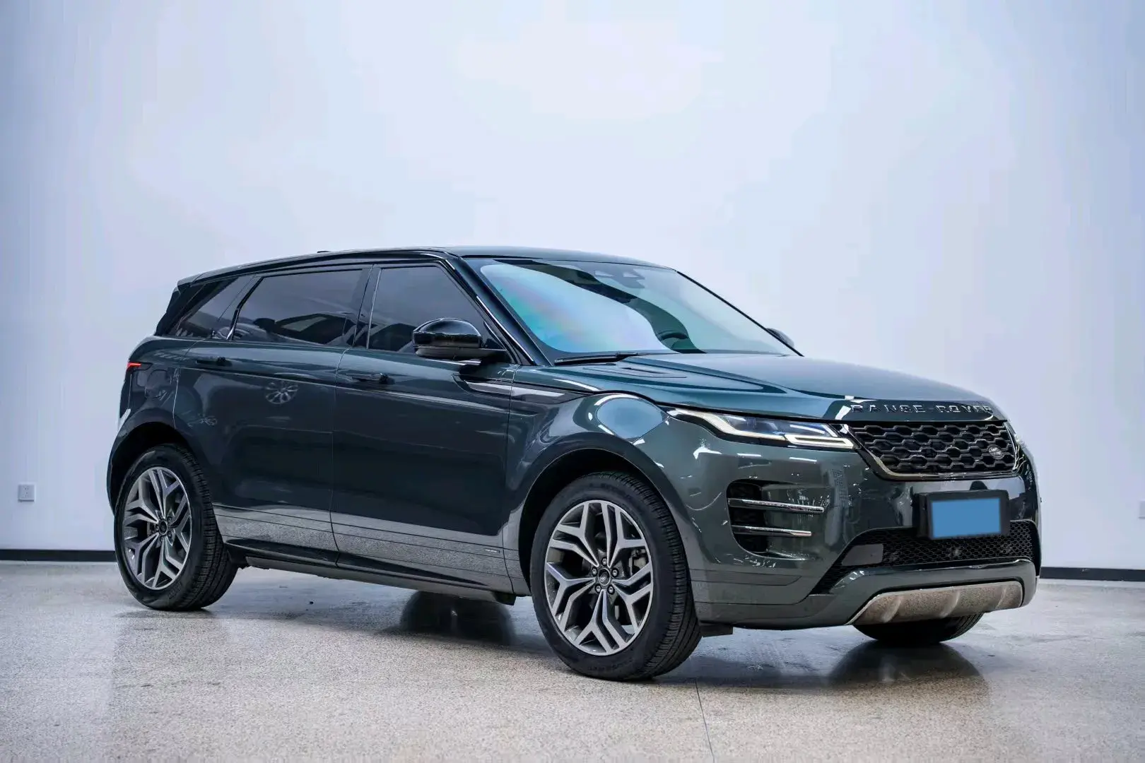 2021 LAND ROVER thumbnail 3