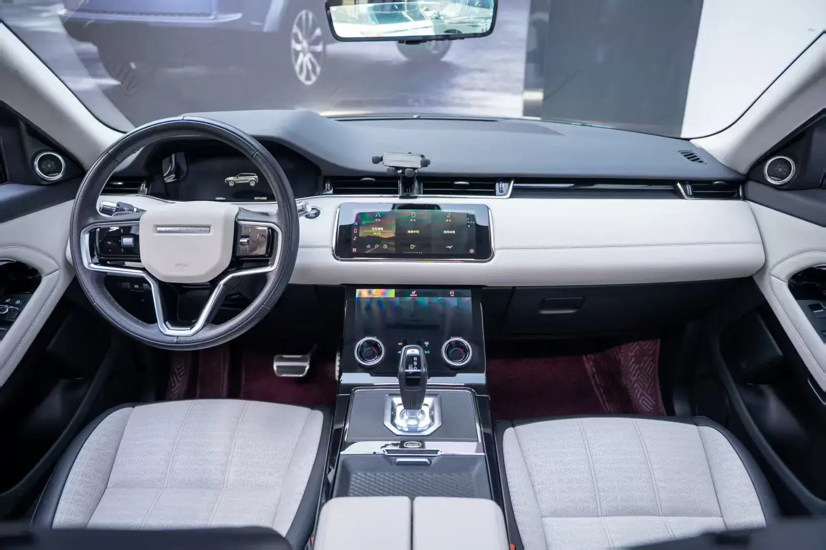 2021 LAND ROVER thumbnail 4