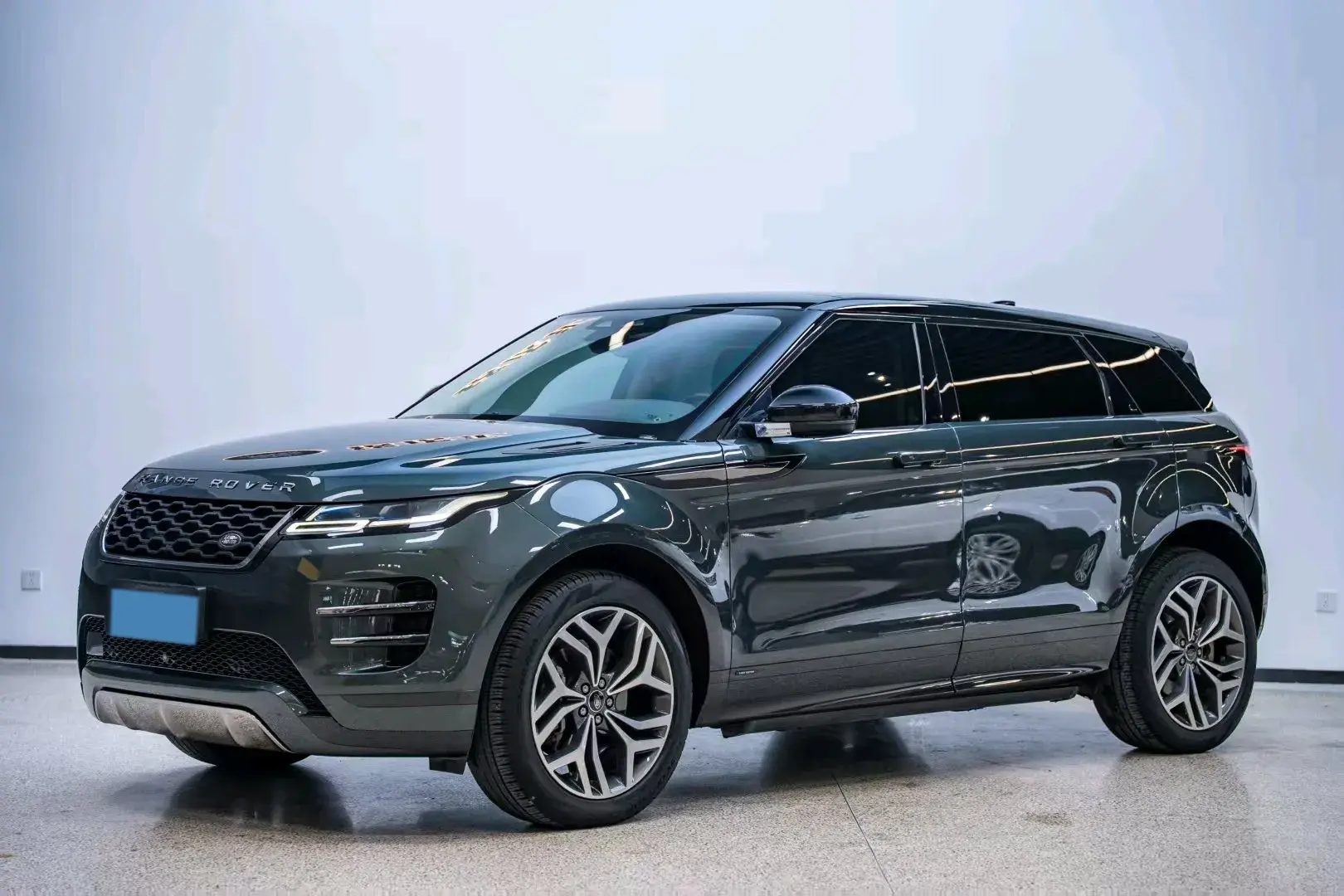 2021 LAND ROVER view 1