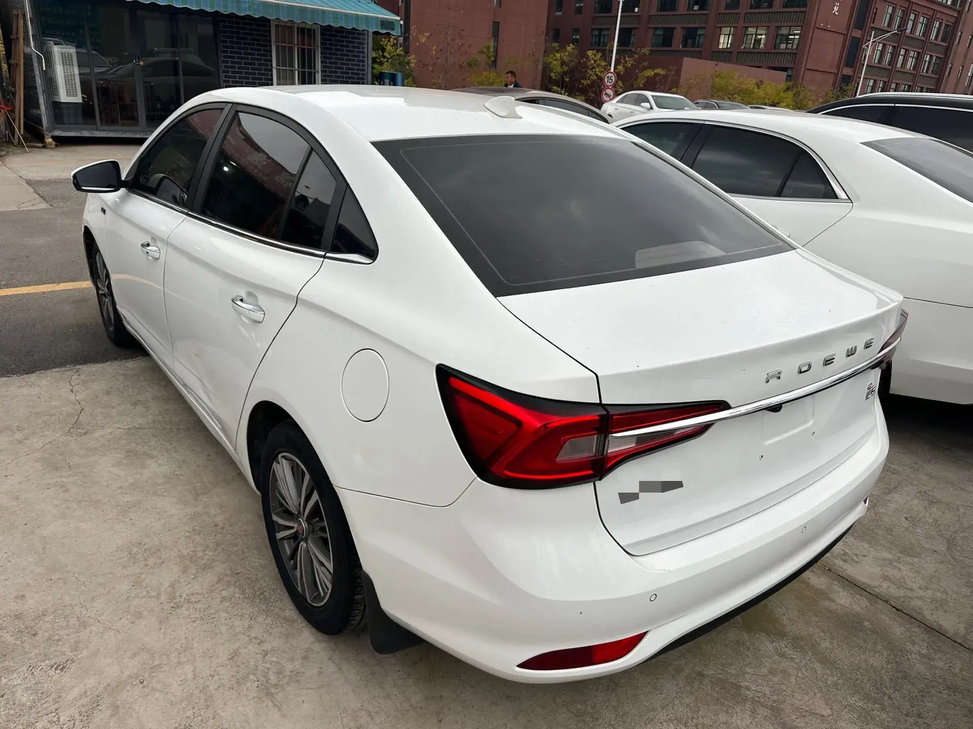 2019 ROEWE I5 thumbnail 4