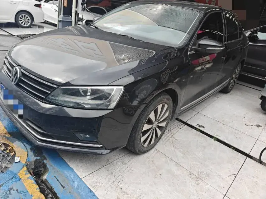 2018 Volkswagen Sagitar 1.4T 150HP L4 7DCT