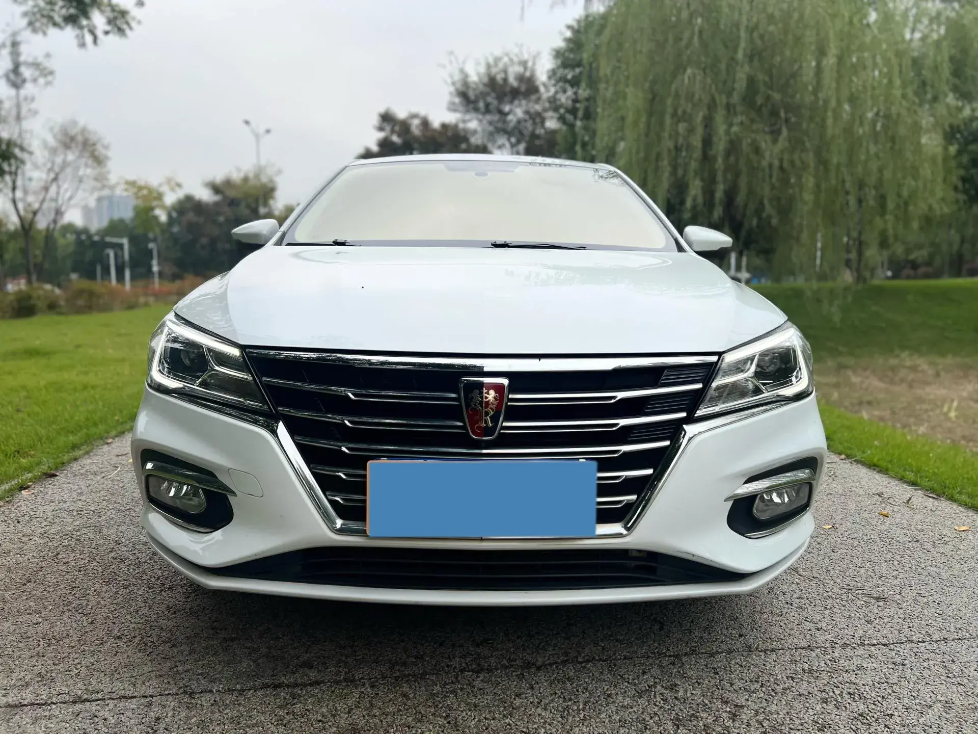 2020 ROEWE I5 thumbnail 3