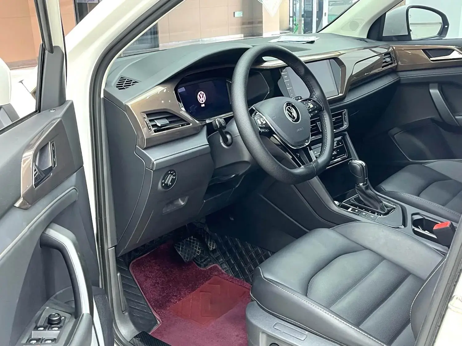 2022 VOLKSWAGEN THARU thumbnail 4