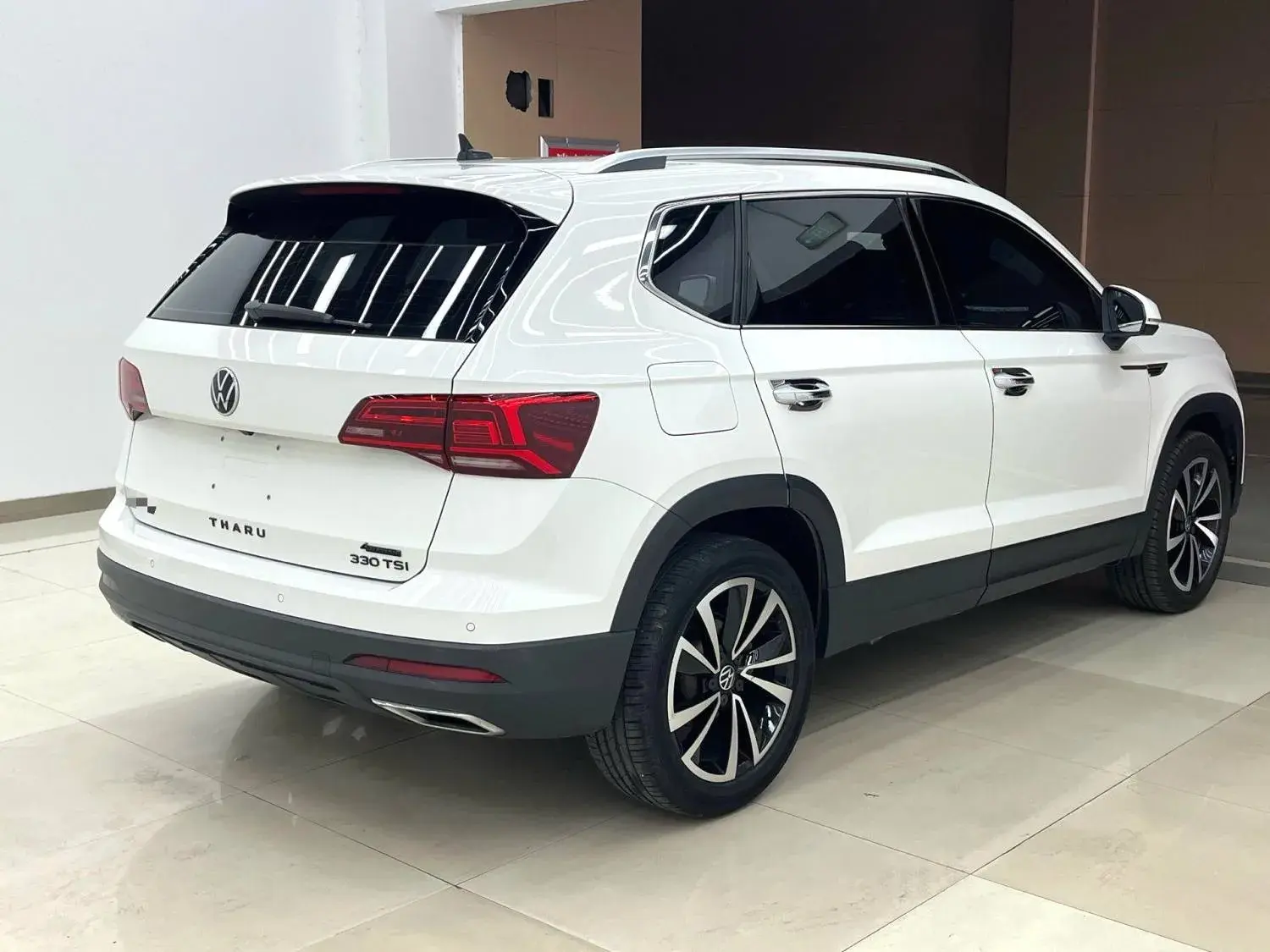 2022 VOLKSWAGEN THARU thumbnail 3