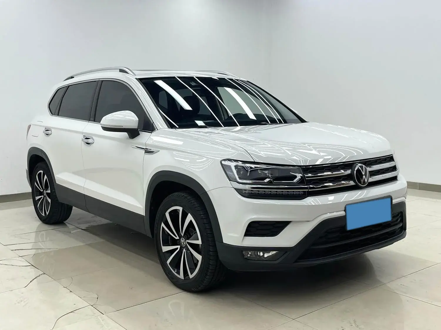 2022 VOLKSWAGEN THARU thumbnail 2