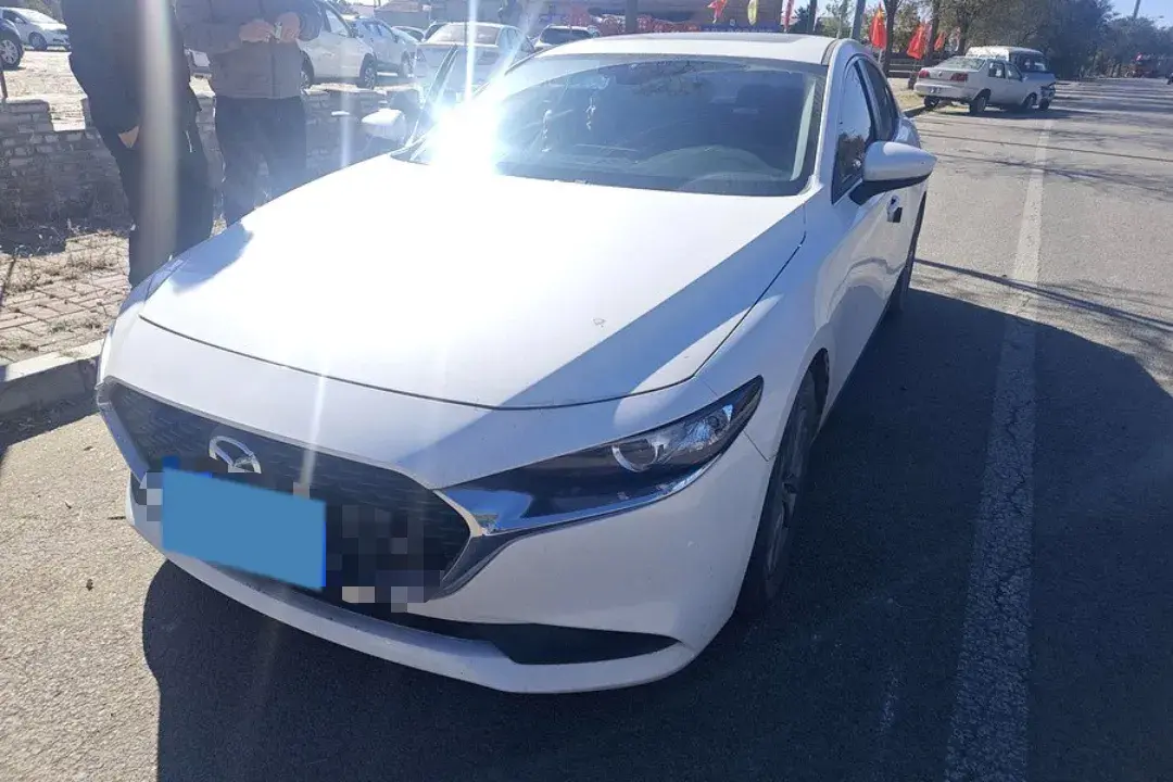 2020 Mazda 3 Axela 1.5L 117HP L4 6AT