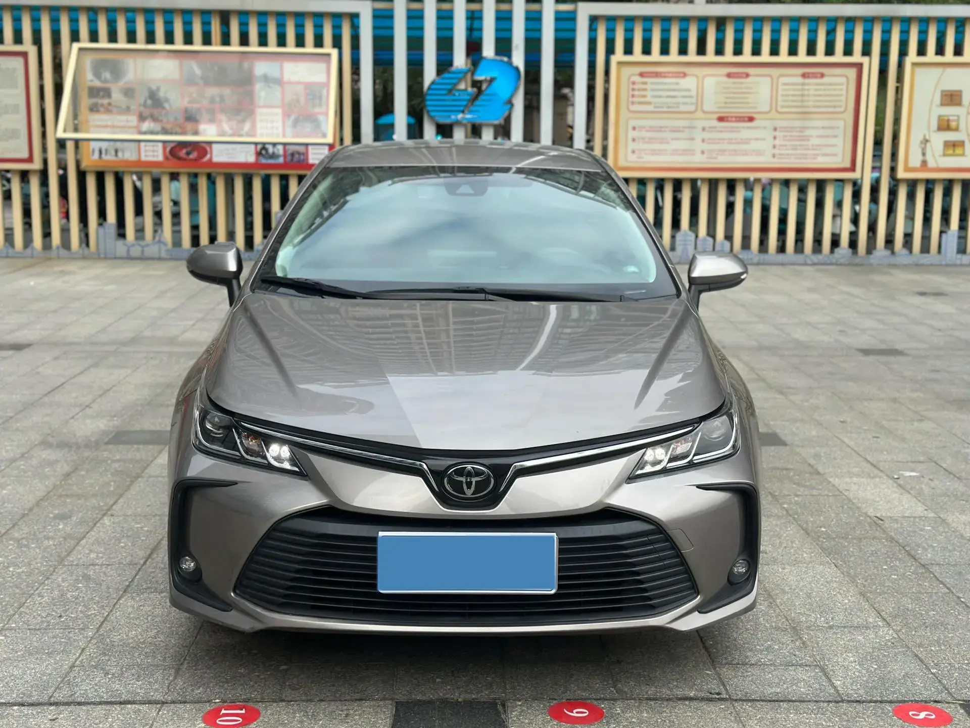 2019 TOYOTA COROLLA thumbnail 2