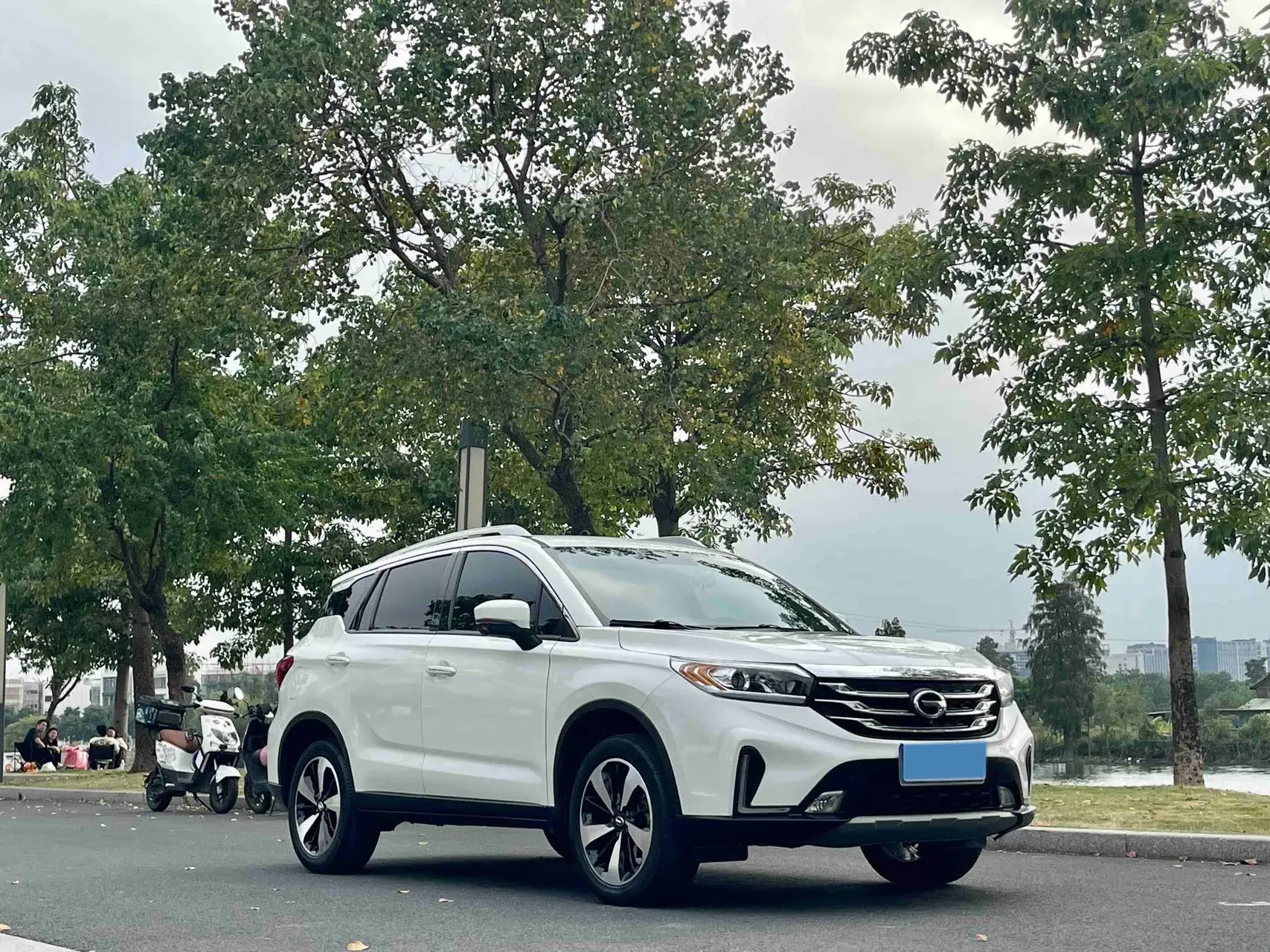 2018 GAC TRUMPCHI thumbnail 3