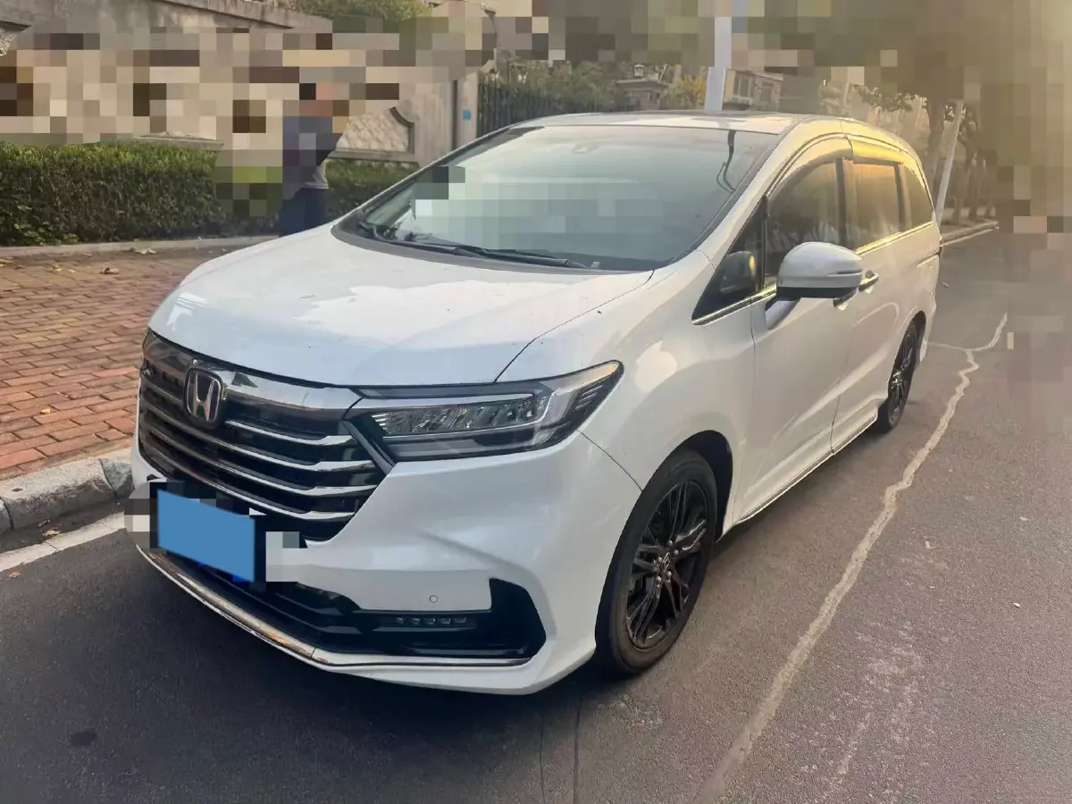 2022 Honda Odyssey 2.0L 146HP L4 E-CVT Hybrid