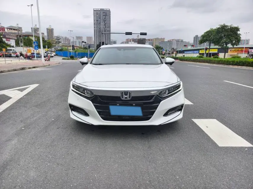 2018 HONDA ACCORD thumbnail 2