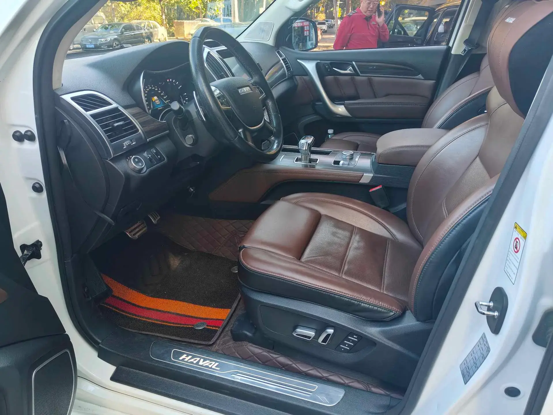 2017 HAVAL H9 thumbnail 4