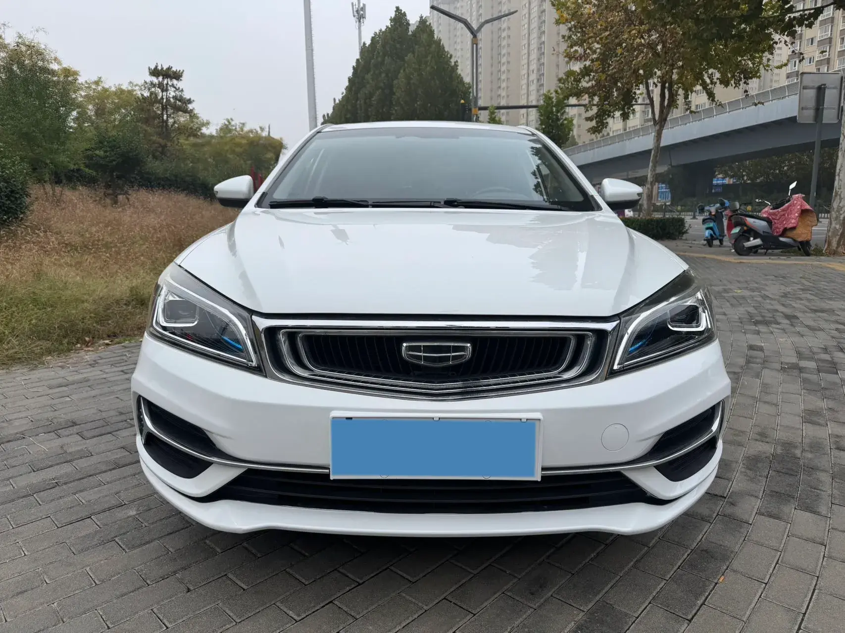 2019 GEELY EMGRAND thumbnail 2