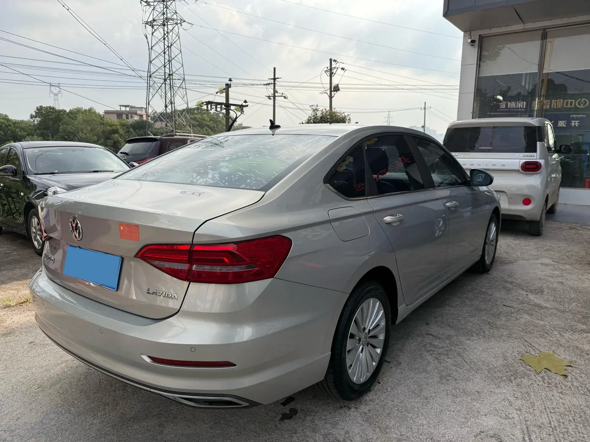 2018 VOLKSWAGEN LAVIDA thumbnail 2