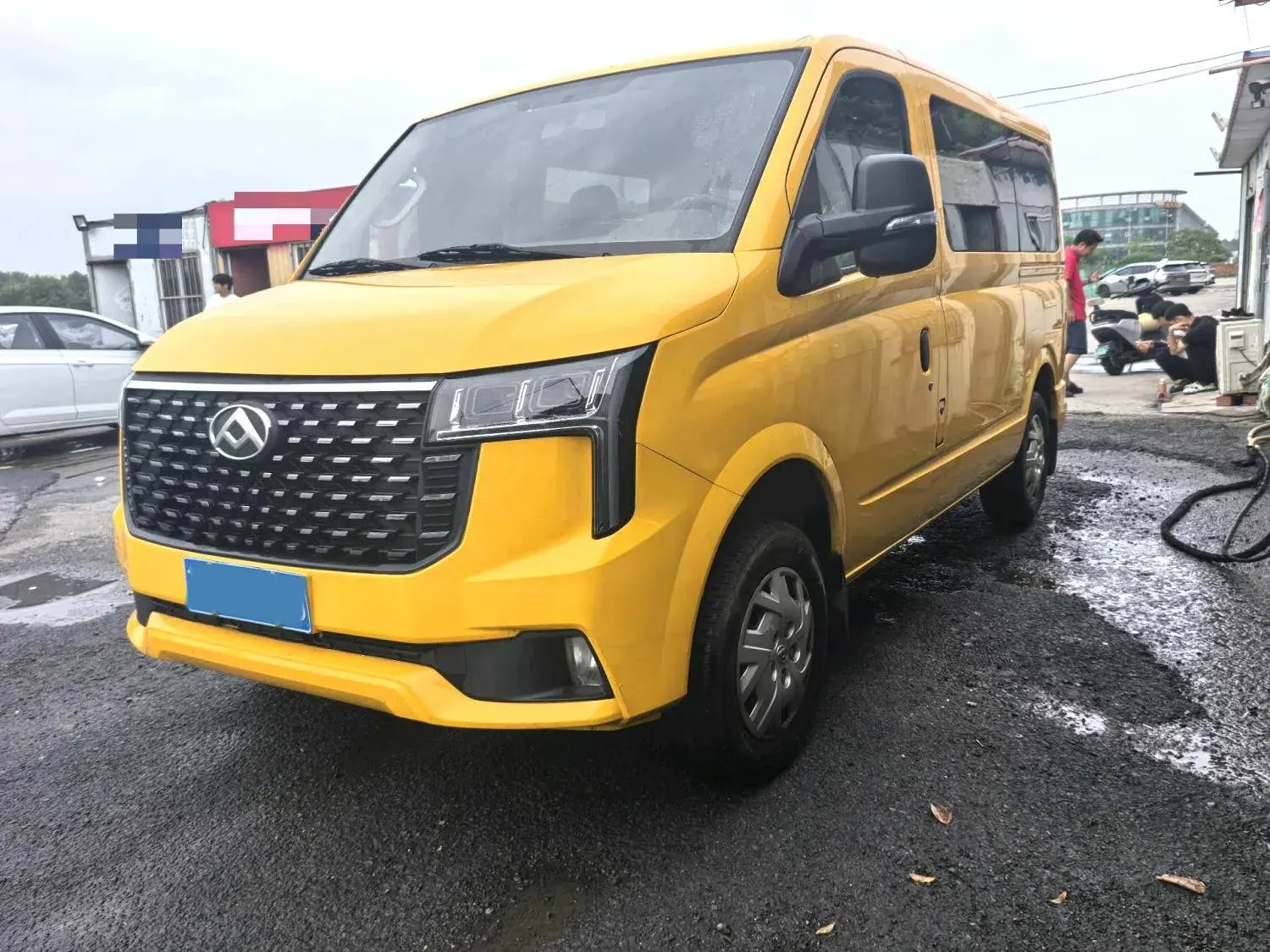 2024 MAXUS XINTU view 1