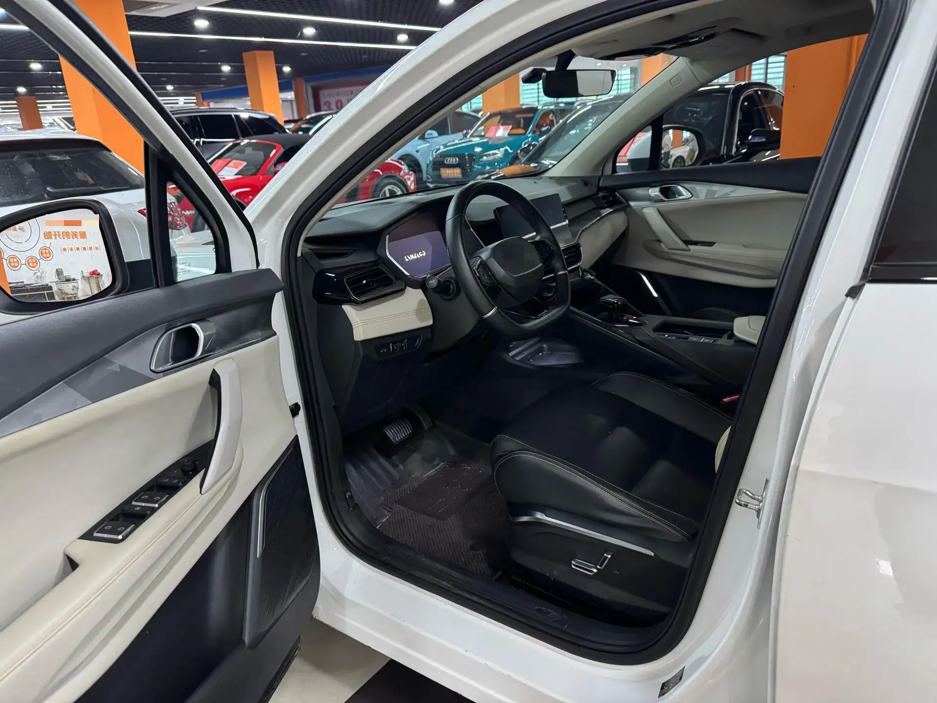 2022 LYNK&CO 06 thumbnail 2