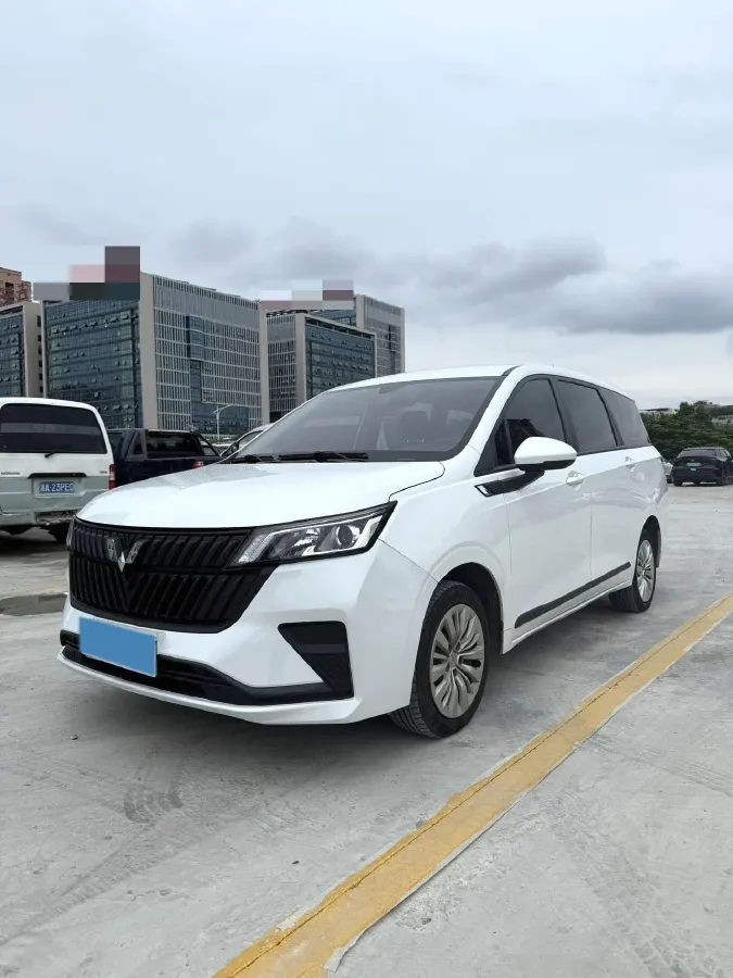 2022 WuLing JiaChen 1.5L 99HP L4 6MT,autocango,china used car exporter,china ev exporter,chinese used car exporter,chinese used ev exporter