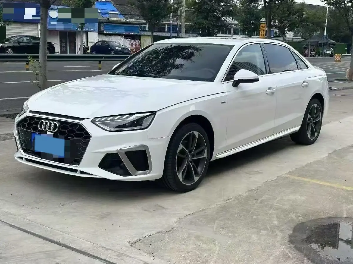 2024 Audi A4L 2.0T 190HP L4 7DCT