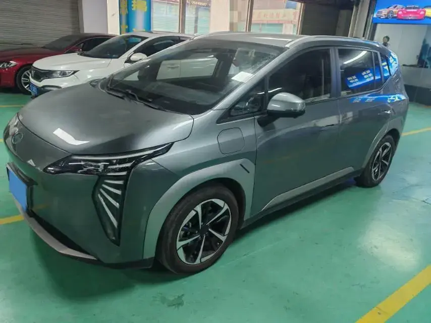 2023 Aion Y BEV 61.7KWH