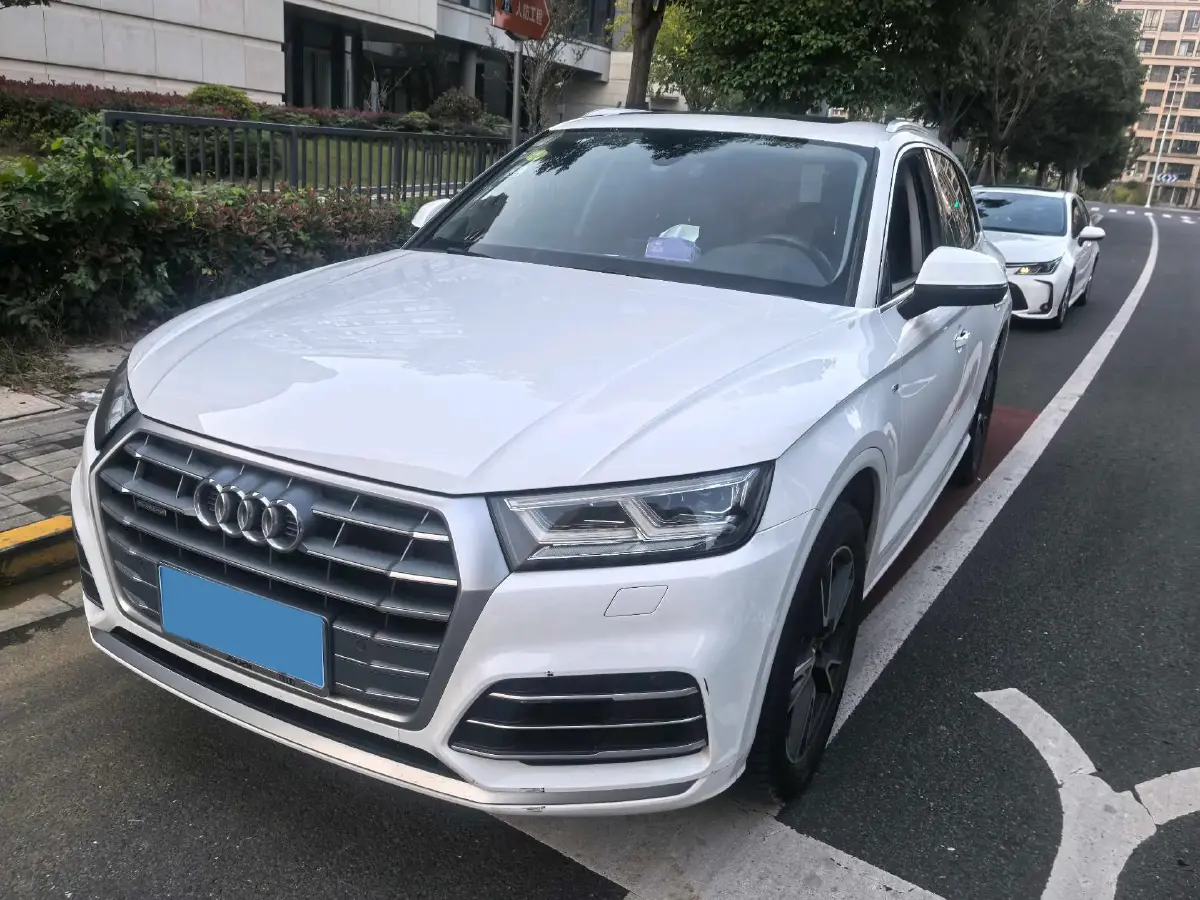 2020 Audi Q5L 2.0T 190HP L4 7DCT