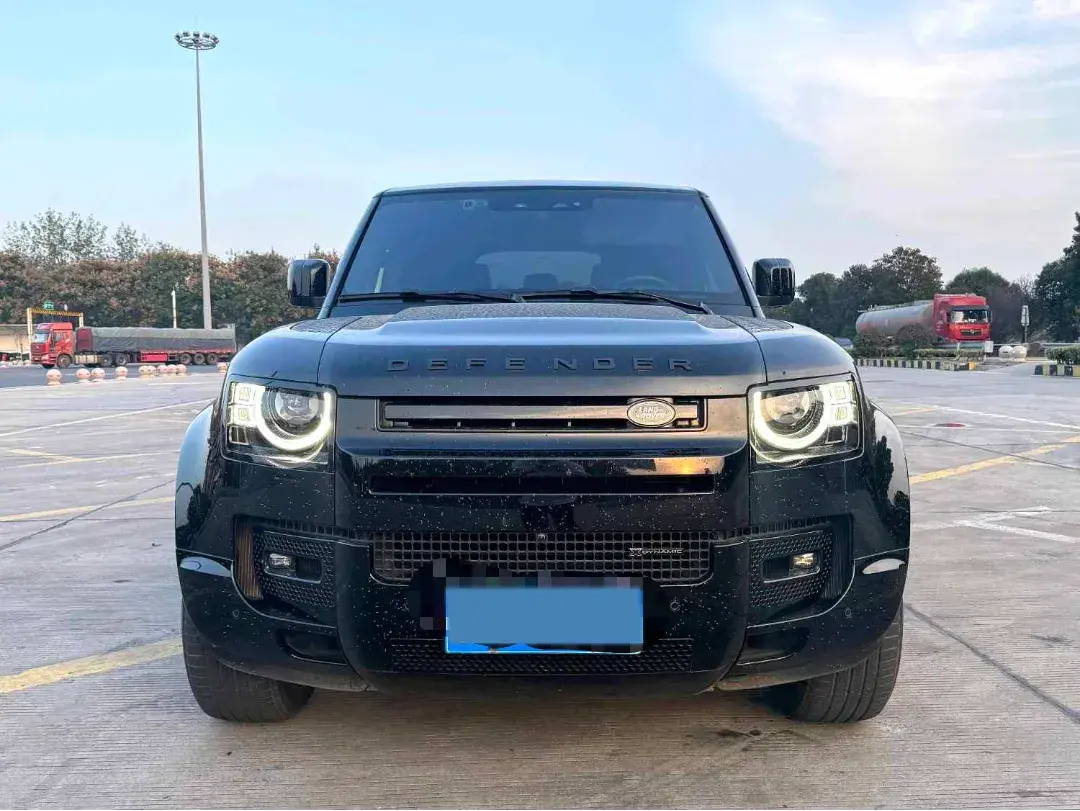 2023 LAND ROVER thumbnail 2