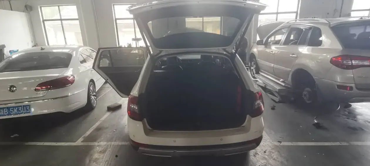 2019 SKODA OCTAVIA thumbnail 4