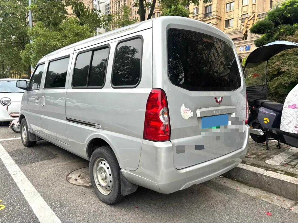 2020 WuLing RongGuang EV BEV 41.6KWH,autocango,china used car exporter,china ev exporter,chinese used car exporter,chinese used ev exporter