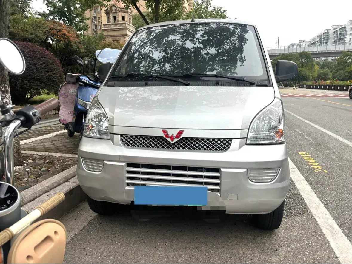 2020 WuLing RongGuang EV BEV 41.6KWH,autocango,china used car exporter,china ev exporter,chinese used car exporter,chinese used ev exporter