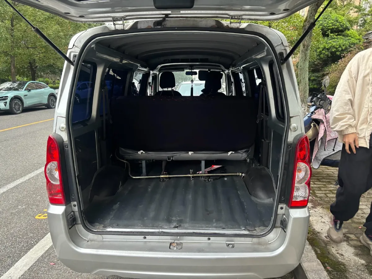 2020 WuLing RongGuang EV BEV 41.6KWH,autocango,china used car exporter,china ev exporter,chinese used car exporter,chinese used ev exporter