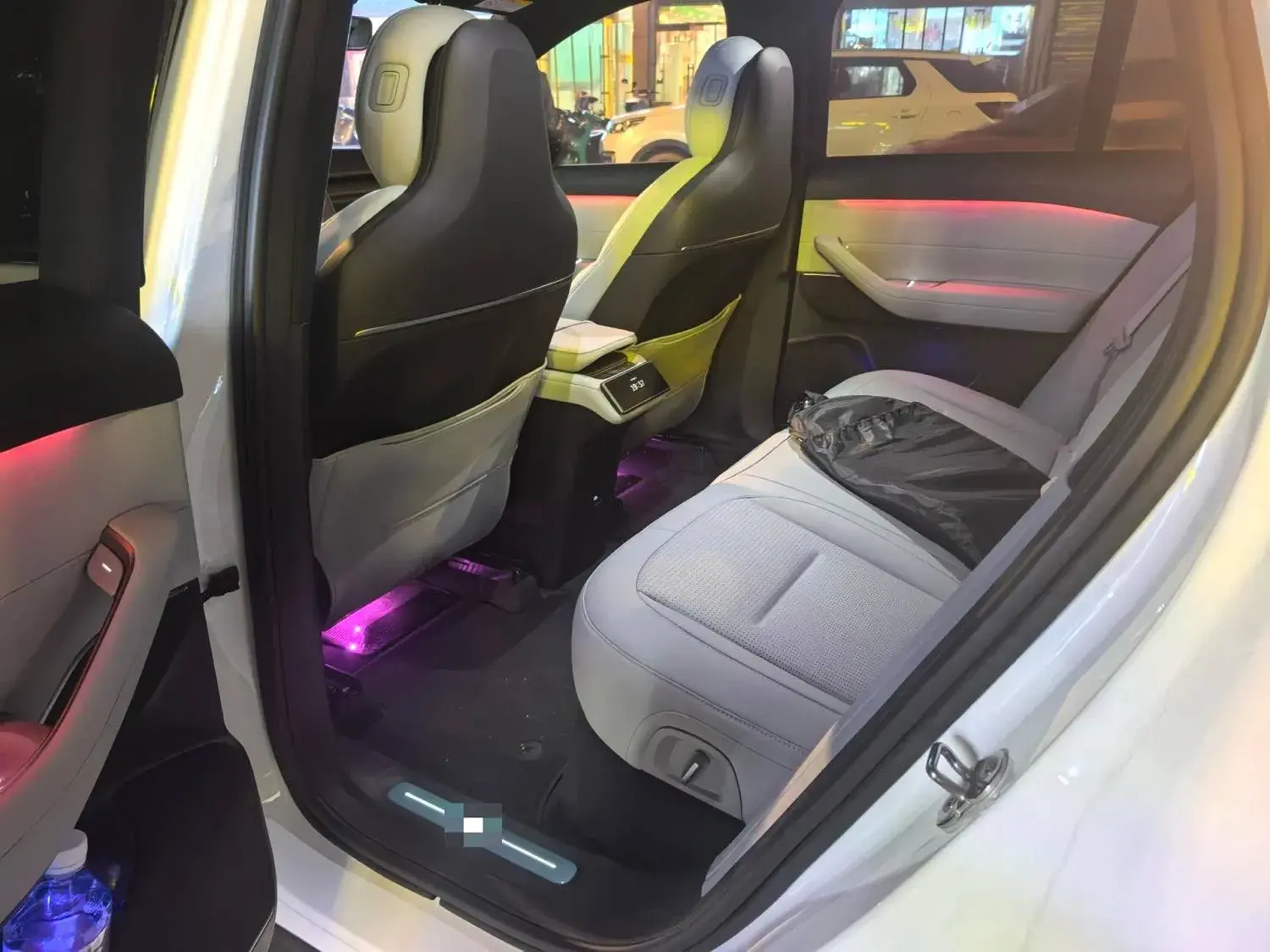 2024 NIO ES6 thumbnail 3