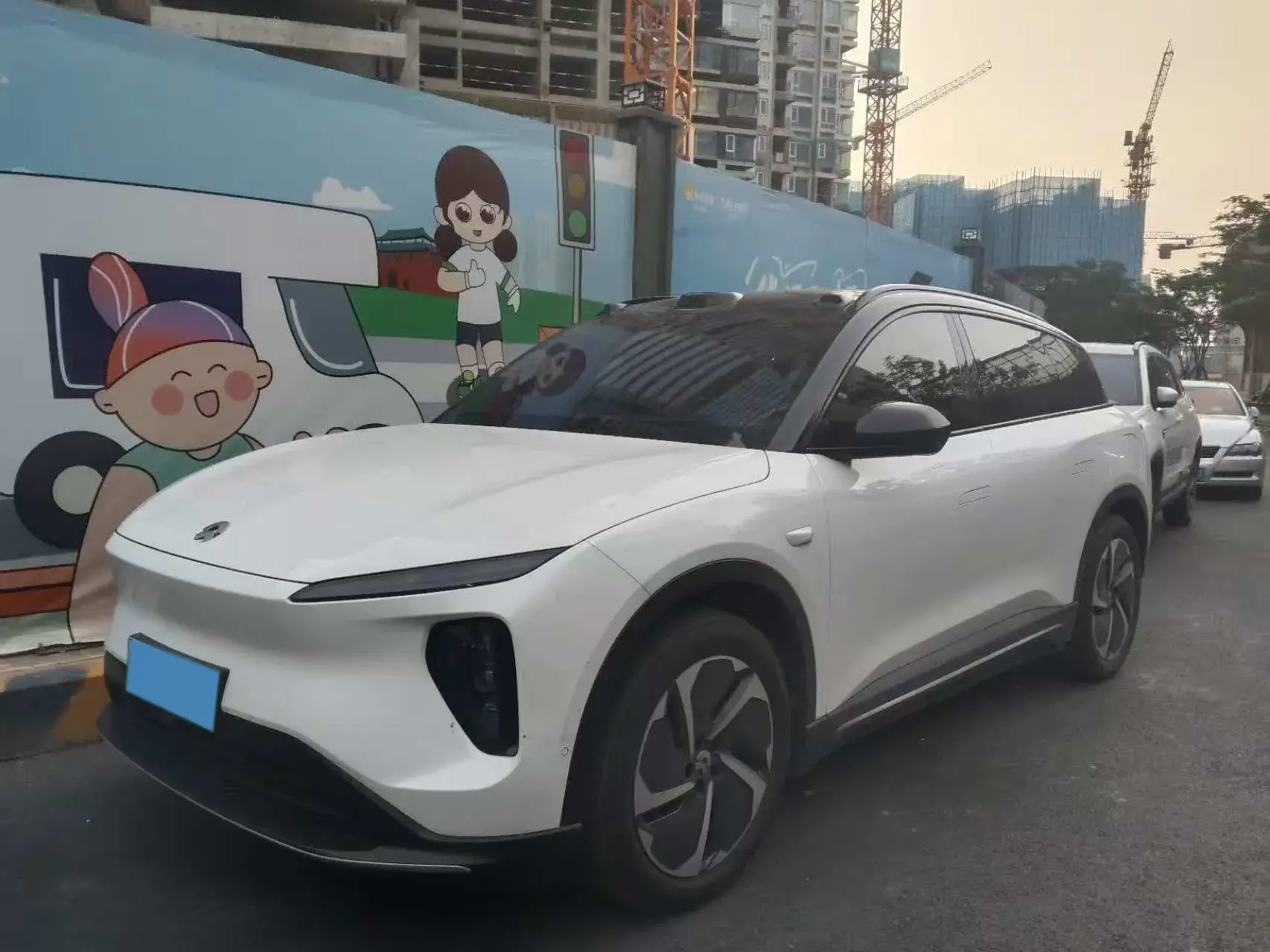 2024 NIO ES6 view 1