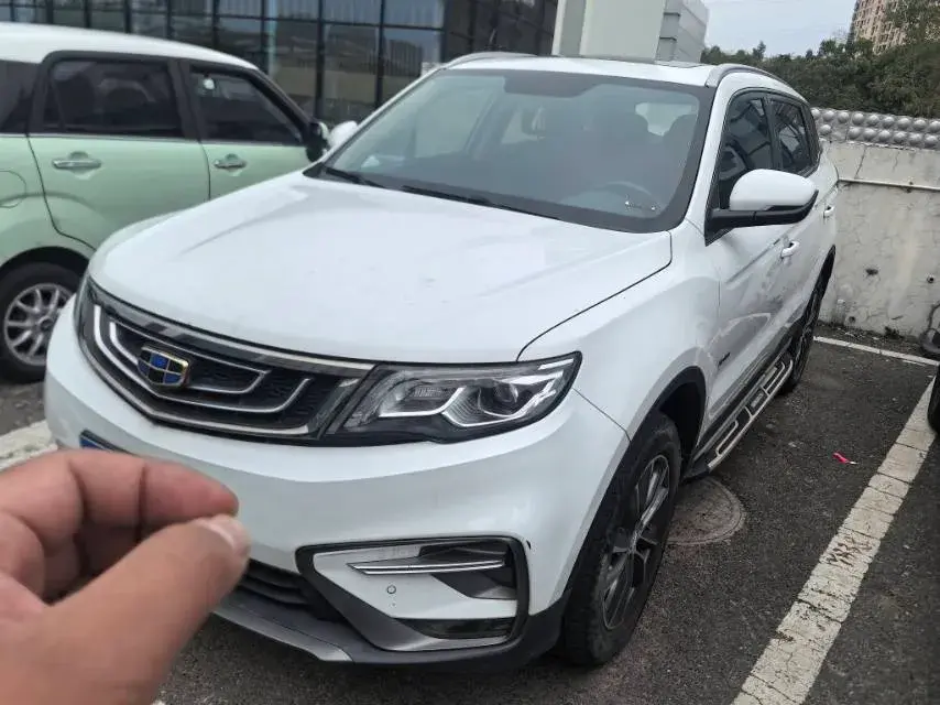 2018 GEELY AZKARRA view 1