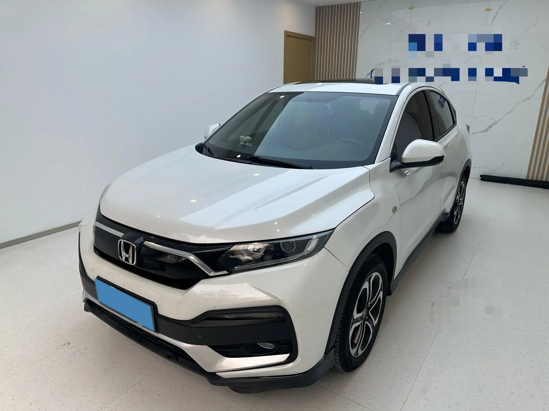 2021 HONDA XR-V view 1