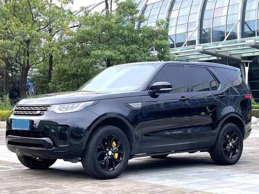 2018 LAND ROVER view 1