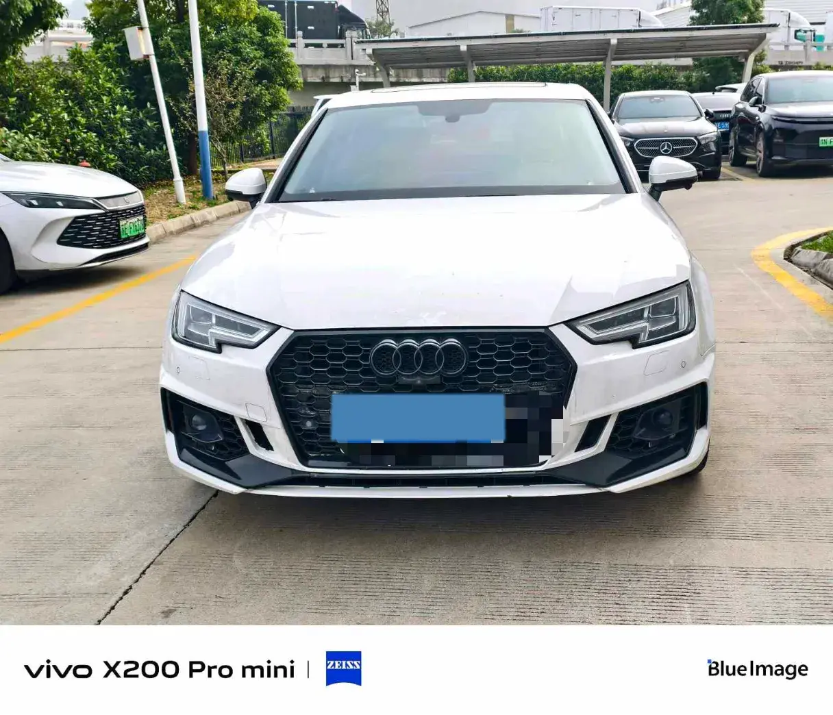 2019 AUDI A4L thumbnail 2