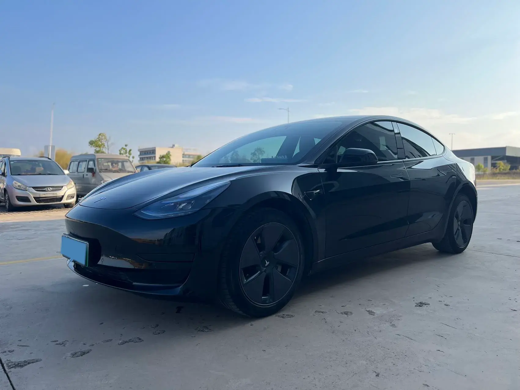 2022 TESLA MODEL view 1