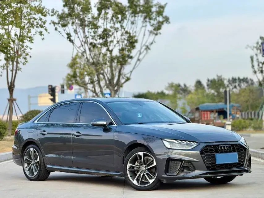 2020 AUDI A4L thumbnail 3