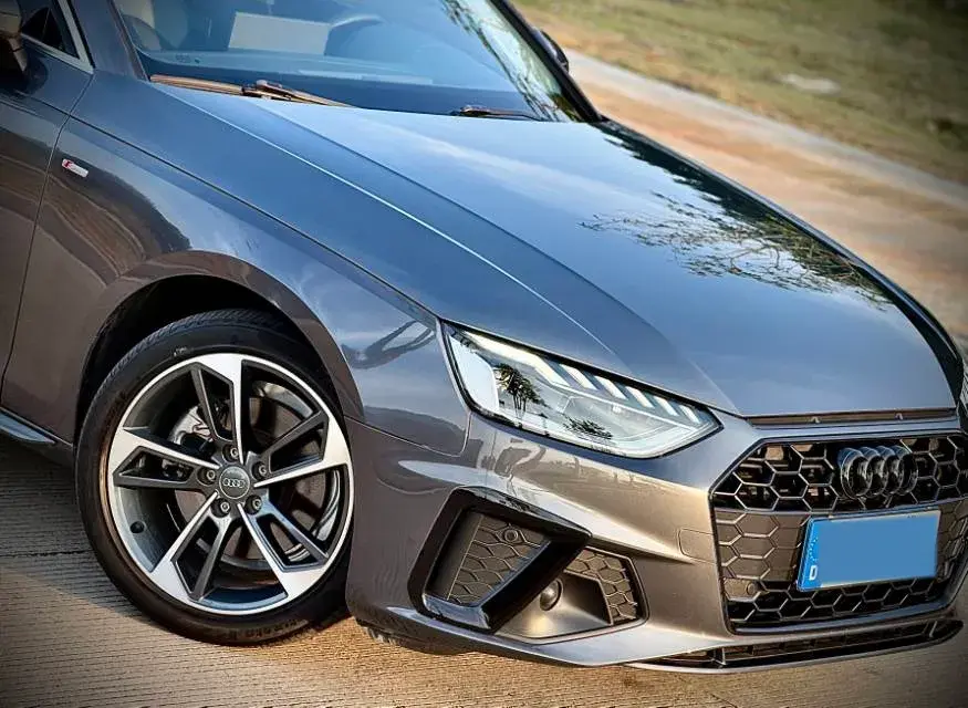 2020 AUDI A4L thumbnail 4