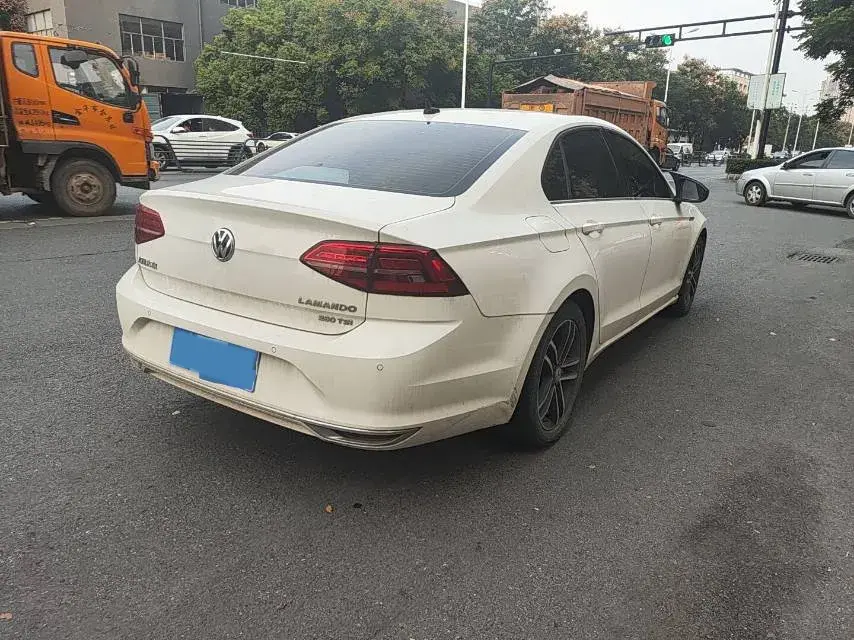 2021 VOLKSWAGEN LAMANDO thumbnail 2