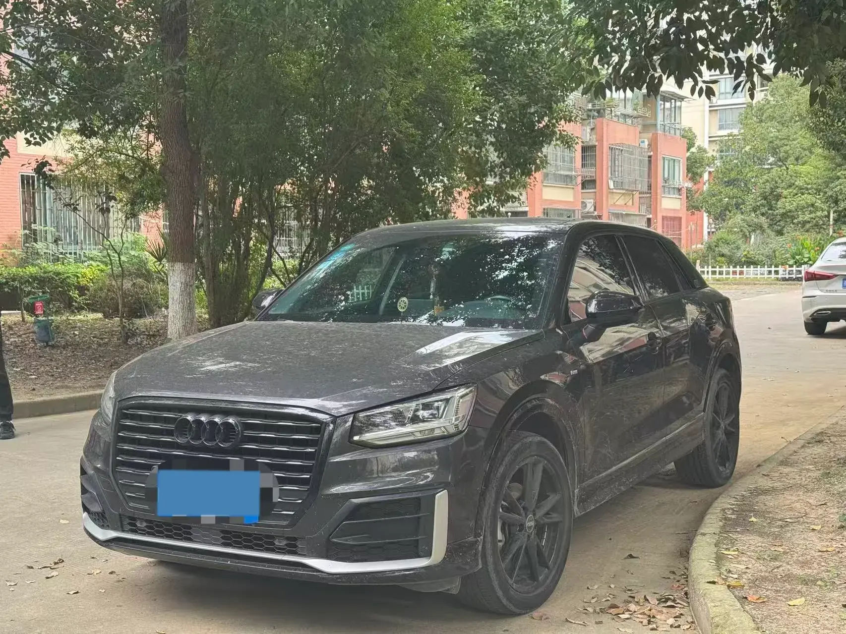 2020 AUDI Q2L view 1