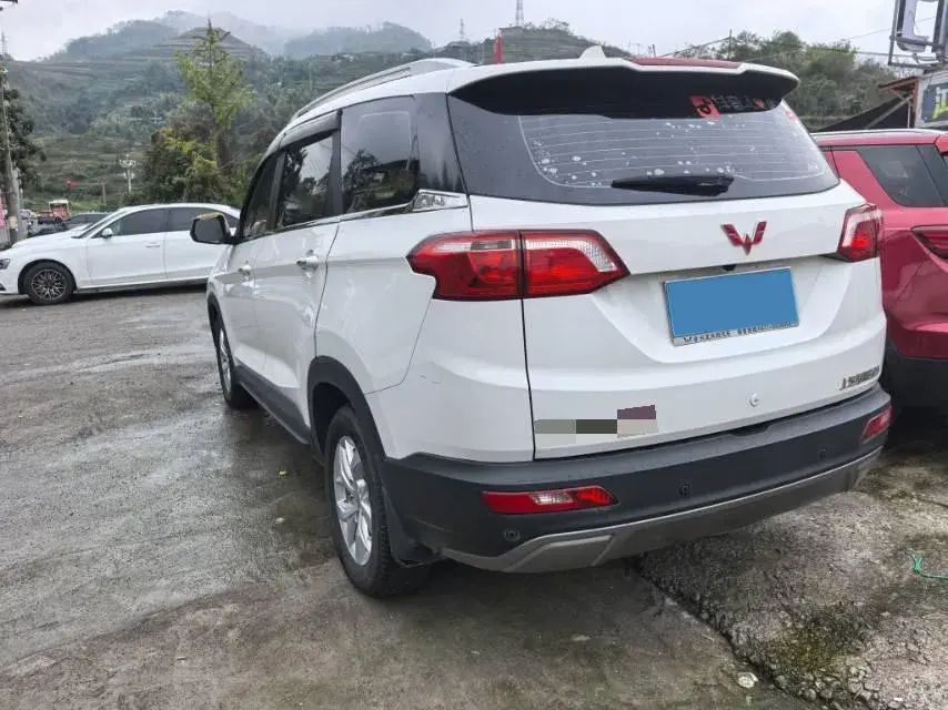 2018 WULING HONGGUANG thumbnail 3