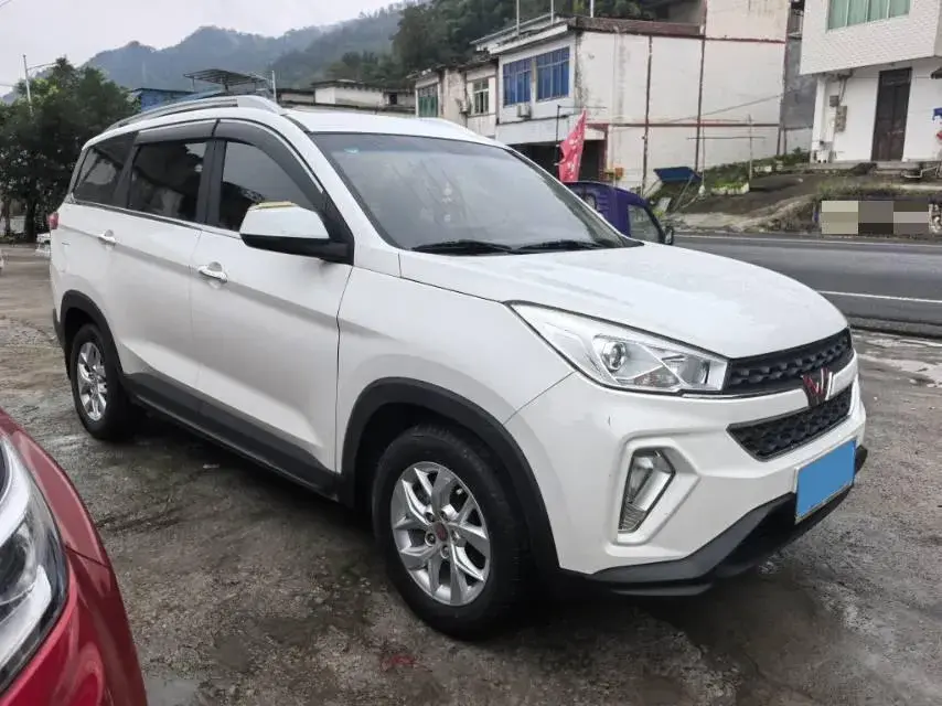 2018 WULING HONGGUANG thumbnail 2