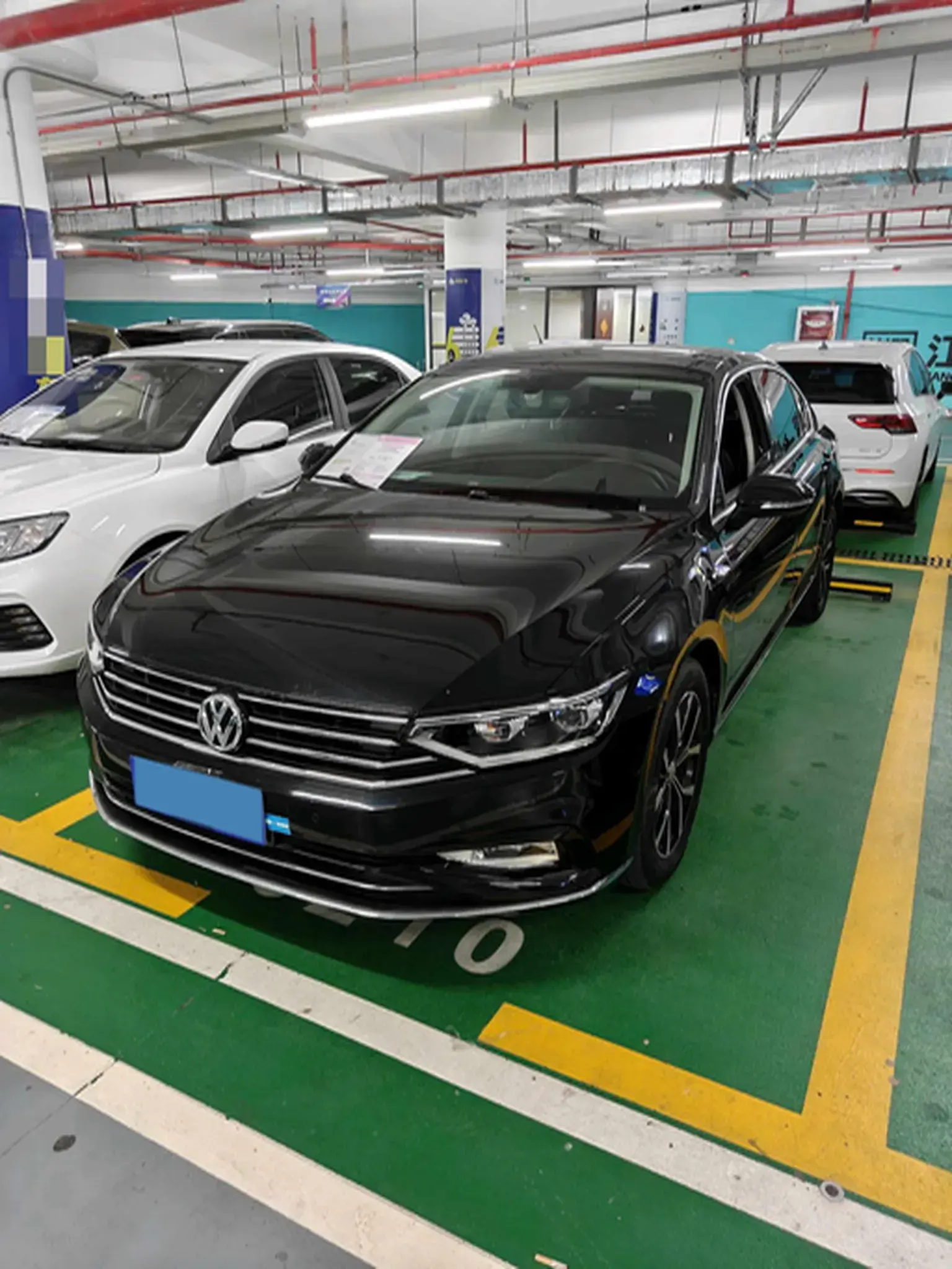 2020 VOLKSWAGEN MAGOTAN view 1